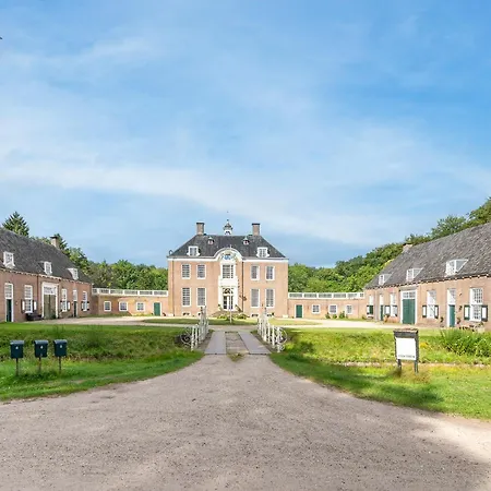 Zwaluwenburg 8 Holiday home 't Harde
